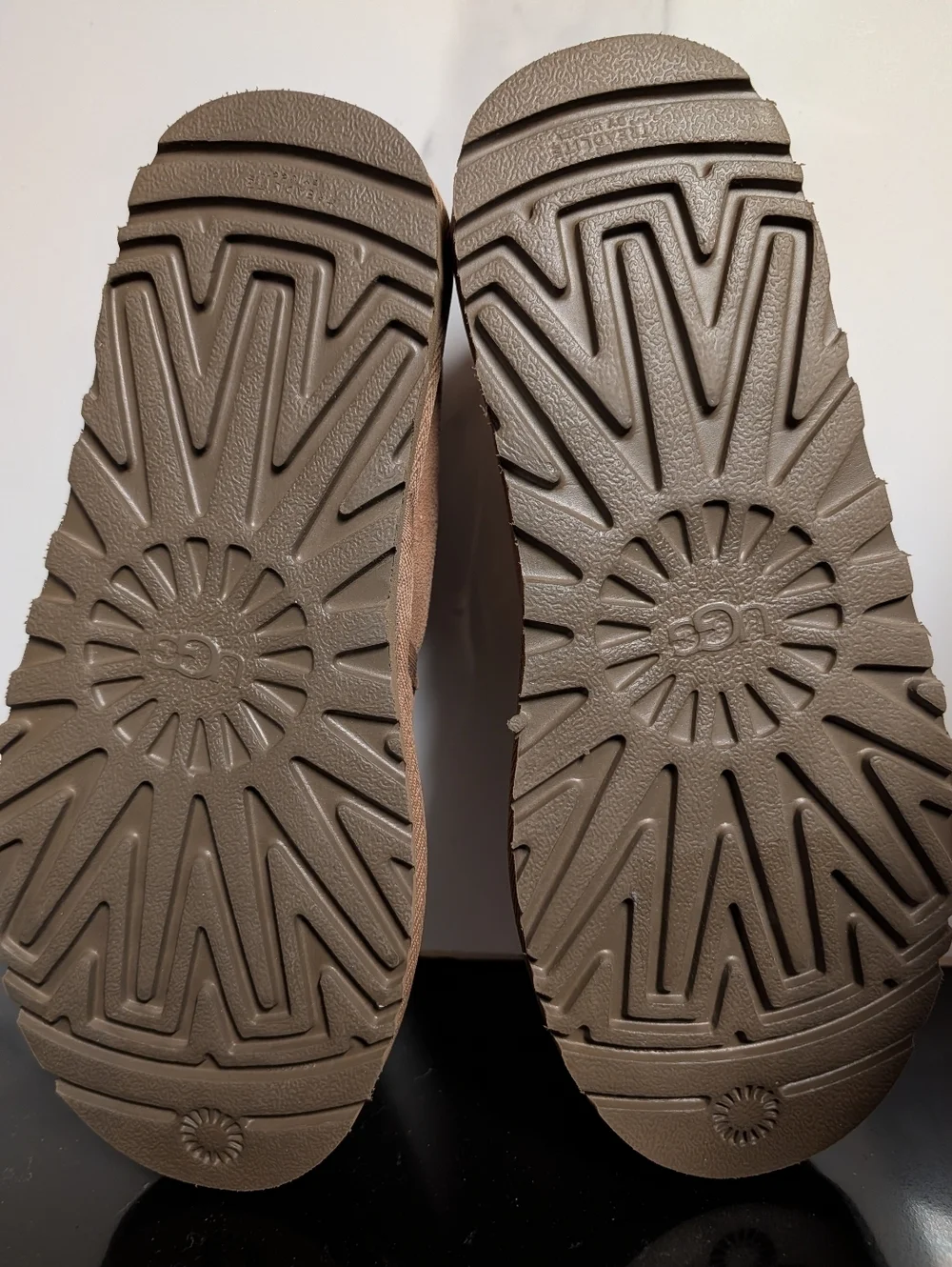 UGG classic slip